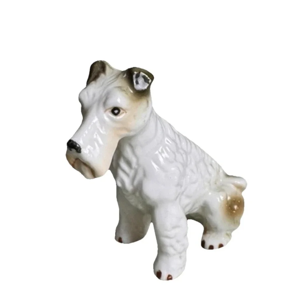 VTG Porcelain Seated Wire Fox Terrier Glossy White w/Tan Accent Perky Alert Pose